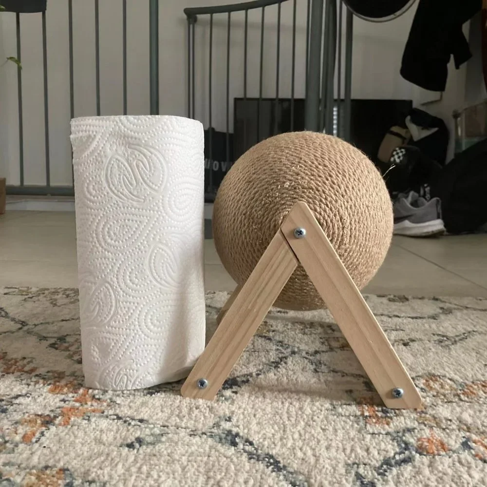 Wooden cat scratching ball